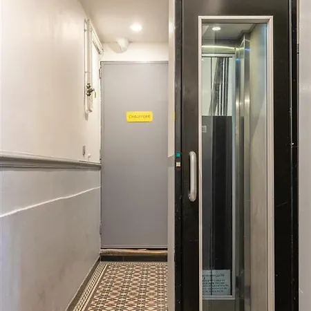 Apartmán Large Flat Louvre Pont Neuf 48 M2 *