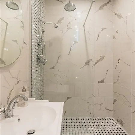 Apartmán Large Flat Louvre Pont Neuf 48 M2